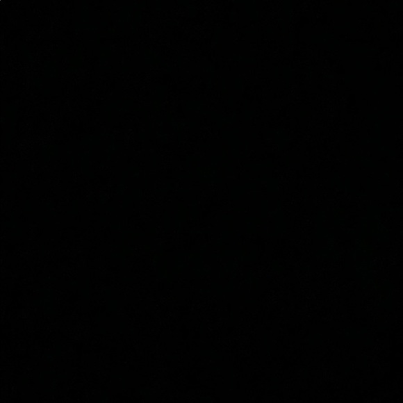 Meet your Posher, Janelle - Picture 1 of 1